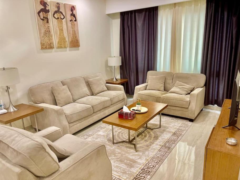 Noor 2 Bedroom Apartment For Beautiful Holiday Muscat Exterior photo