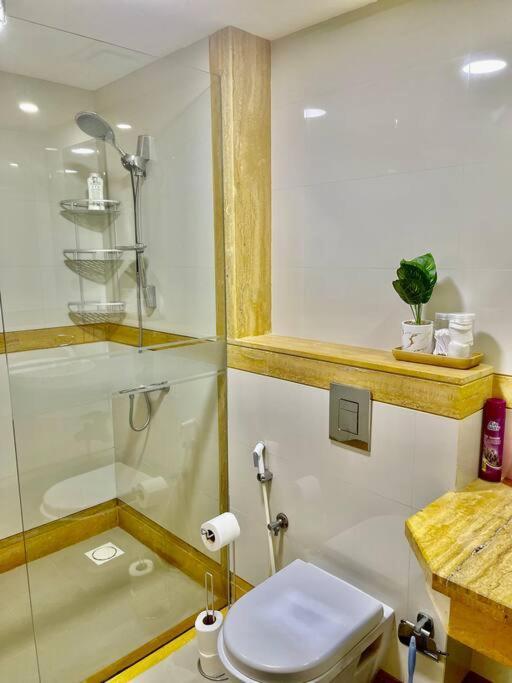 Noor 2 Bedroom Apartment For Beautiful Holiday Muscat Exterior photo