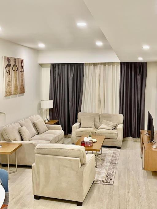 Noor 2 Bedroom Apartment For Beautiful Holiday Muscat Exterior photo